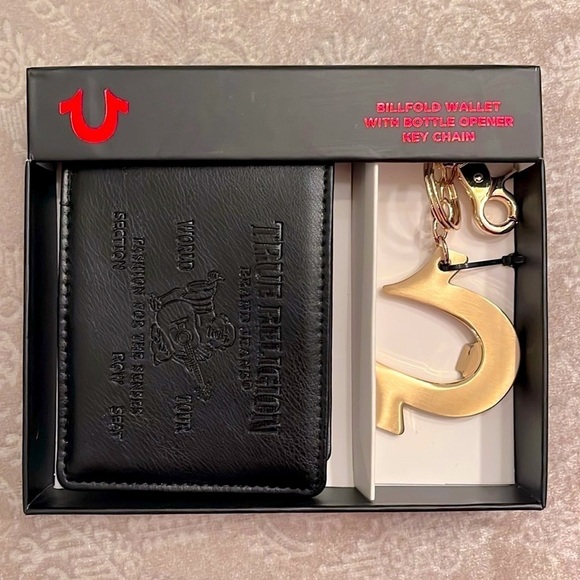Brand New True Religion Leather Black Billfold Wallet Bottle Opener Keychain Set - Picture 2 of 16